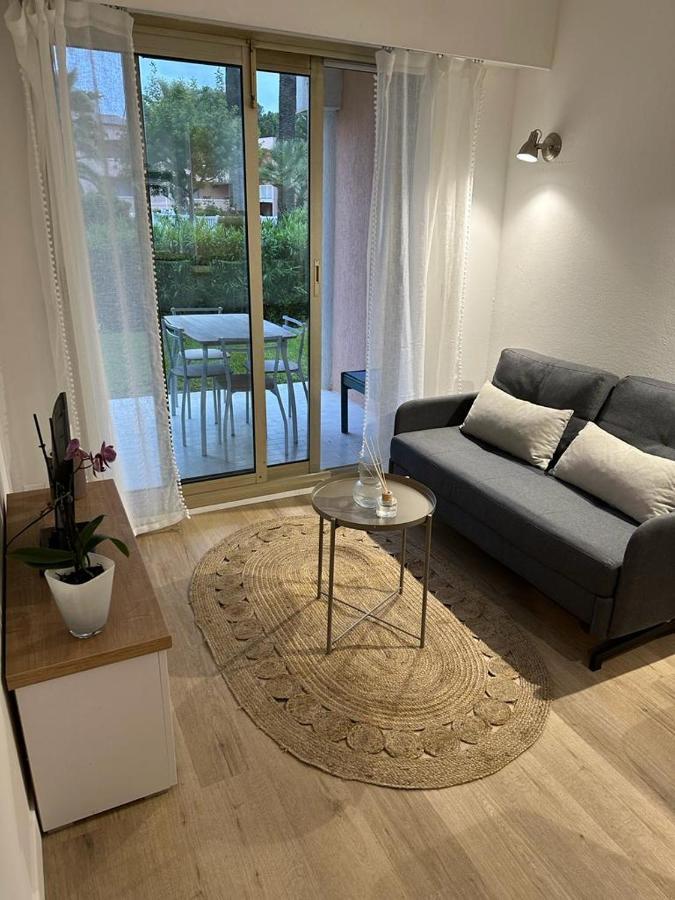 Appartement Avec Piscine 5 Min A Pieds Des Plages Vallauris Exterior photo